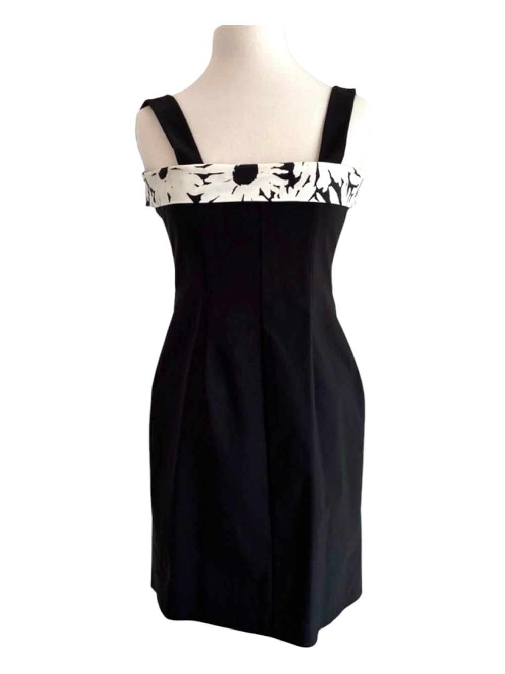 Joseph Ribkoff sheath cocktail dress black & white daisy pattern flattering  8